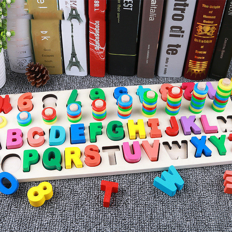 Buntes Lernpuzzle mit Buchstaben und Zahlen